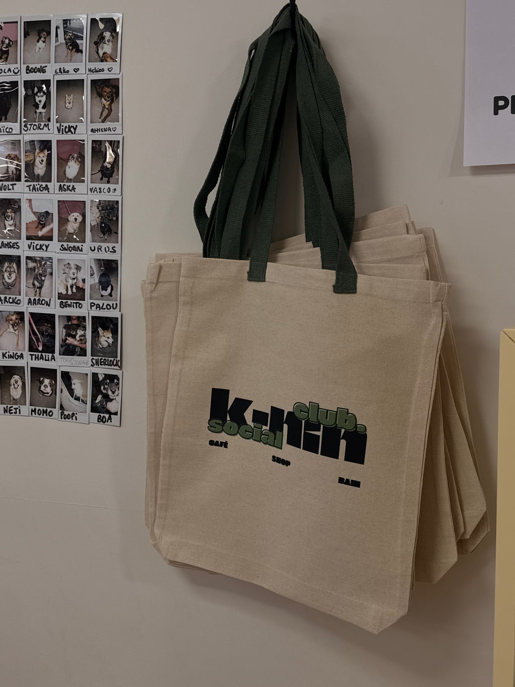 Tote bag